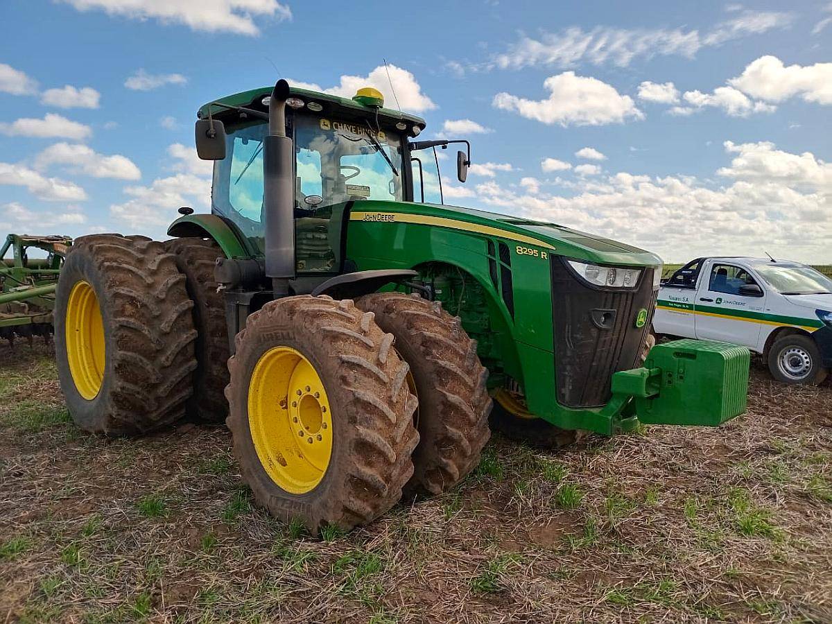 Tractor John Deere 8295r, año 2019