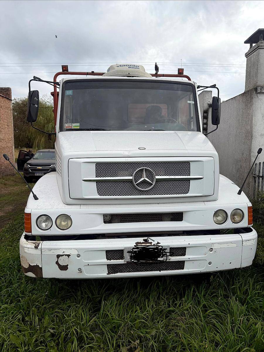Camión Mercedes Benz 2007 1620 L