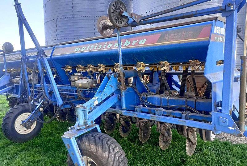 Sembradora Agroindustrial - 16 Líneas a 42 Ó 14 a 52 - 2005