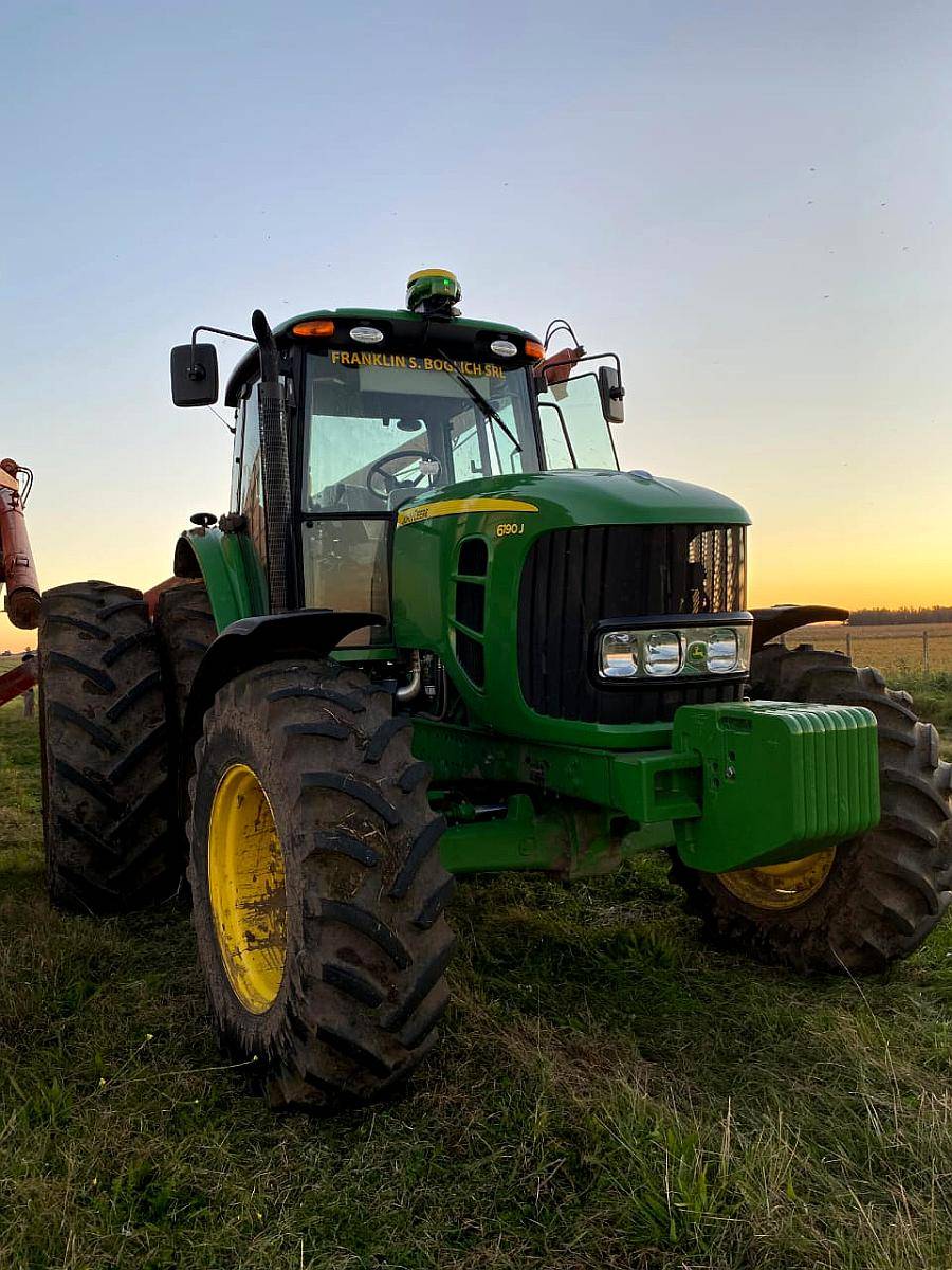 John Deere 6190j año 2023. Piloto y Duales. M 500 Hs USO