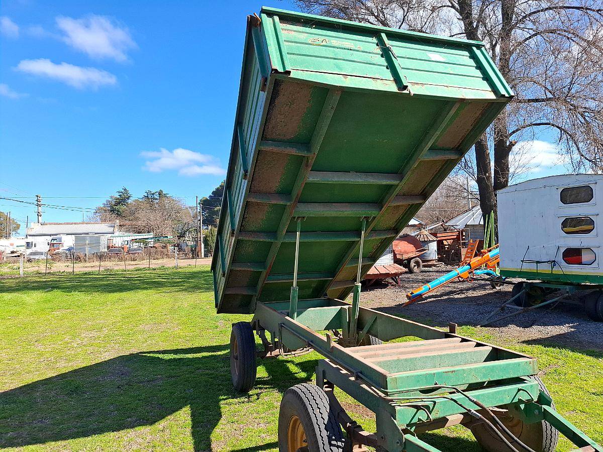 Acoplado Vuelco Trasero SYB 4 TN