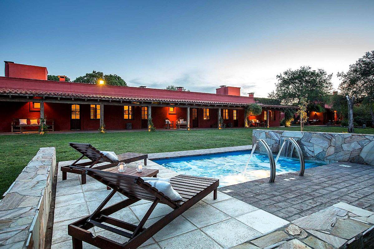 Venta Casco (lodge) en las Peñas, Córdoba, Argentina.