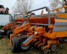 Sembradora Agrometal TX Mega