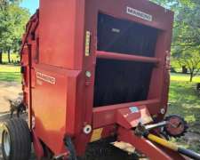 Rotoenfardadora Mainero 5880 con Monitor