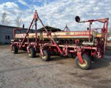 Sembradora Giorgi Mod: D10 44 Líneas a 19