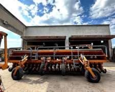 Sembradora Agrometal TX Mega 23 a 35 Grano Grueso