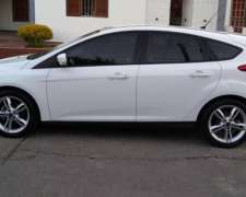 Ford Focus S 2015 143.000 km CUB Nuev MAN 1.6 S $13.500.000
