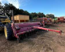 Sembradora Bertini 10000 con Fertilizador y Directa 25 Linea