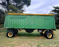 Tolva Semillera Akron AG22 con Chimango, Division y Destape
