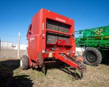 Rotoenfardadora Mainero 5880 Año 2006