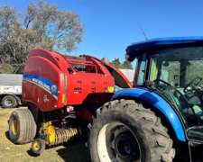 Tractor New Holland TD5 110 y Enrolladora New Holland
