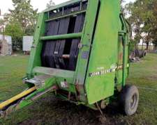 Rotoenfardadora John Deere 535