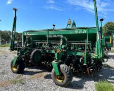 Sembradora Pierobon 21-24 TD año 2004