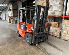 Autoelevador Dalian 2500 Kilos