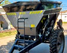 Fertilizadora al Voleo Quaser 3700 Bernardin