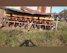 Vendo Sembradora Agrometal 9a52