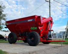 Tolva Autodescargable CRV 22 C/goma y Balanza. Ombu