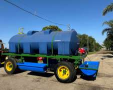 Acoplado Tanque para 10.000 Lts con Bebederos