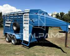 Jaula para Hacienda o Caballos con Cigueña/ Cisne.