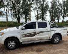 Toyota Hilux SRV 3.0 4X4 Automatica