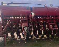 Sembradora Crucianelli 31 a 20 cm año 2008, Usada