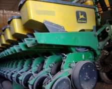 Sembradora John Deere 1740, año 2004, 16 a 52, Neumática,