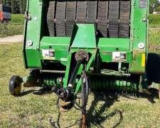 Rotoenfardadora John Deere 567