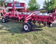 Sembradora Crucianelli Gringa de 14 a 52 con Monitor.