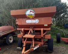 Fertilizadora de Arrastre Syra 2000lts Plato