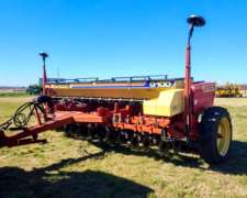 Sembradora Gherardi G 100 de 25 Lineas a 17.5 con Alfalfero