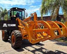 Pala Forestal PT50 con Garra, Balde y Porta Palets.