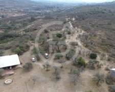 Campo en Venta- 83 Ha con Casa y Arroyo- Tanti/cabalango