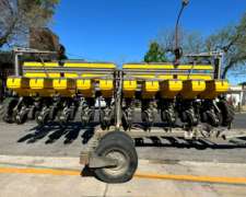 Sembradora Pla AGP 2410 de 10 Surcos A52,5 año 2004 Reparada