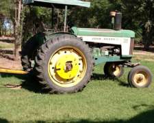 John Deere 730. con 3 Puntos. Motor John Deere.