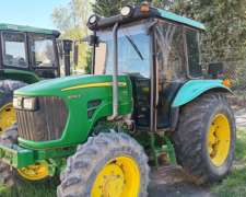 Tractor John Deere 5090e, año 2016