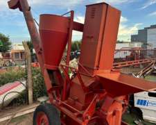 Moledora Mainero con Traga Fardos