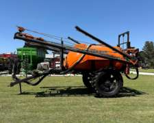 Pulverizadora 3800 Lts y 28 Mts Praba