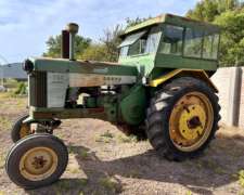 Tractor John Deere 730