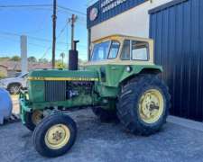 Tractor John Deere 2730
