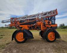 Pulverizador Jacto Uniport 2500 - 2500 Litros / 24 Mts