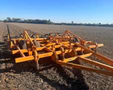 Arado Subsolador Pampero. 9 Puas a 50 CM.