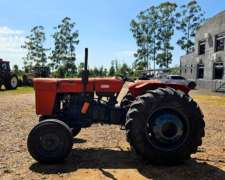 Tractor Fiat 400e con 3 Puntos e Hidraulico
