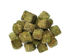 Cubos de Alfalfa 100% – Forraje Conservado Bolsa 25kg