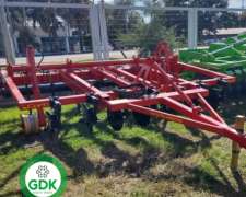 Descompactador de Suelos Angosto 2 Vástagos Paratil Corti