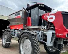 Fertilizadora Autopropulsa Fertec 824 S6