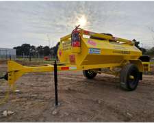 Acoplado Cisterna de Chapa para 1.500 Lts.