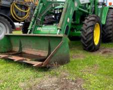 Tractor John Deere 5705 con Pala
