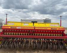 Sembradora Grano Fino Bertini 10.000. con Alfalfero