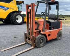 Autoelevador Clark Motor Continental 1500kg de Carga