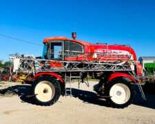 Pulverizadora Cinal-for 2.800 Litros.